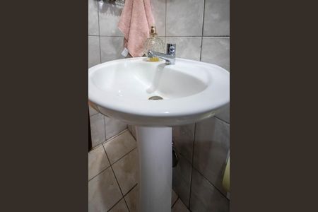 Casa à venda com 127m², 3 quartos e 2 vagasBanheiro 1