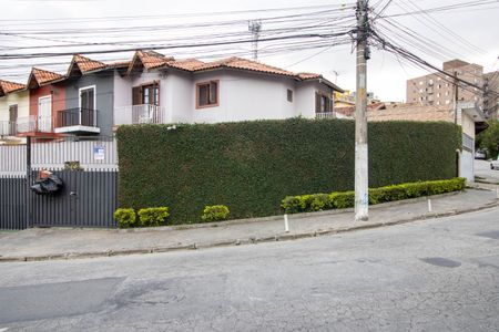 Casa à venda com 127m², 3 quartos e 2 vagasFachada