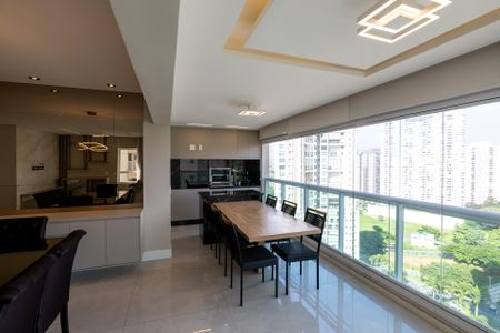 Apartamento para alugar com 200m², 3 quartos e 3 vagasSala