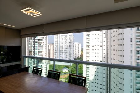 Apartamento para alugar com 200m², 3 quartos e 3 vagasVaranda da sala