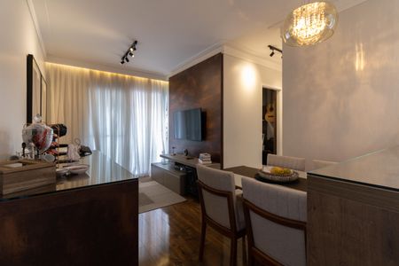 Apartamento à venda com 68m², 2 quartos e 1 vagaSala