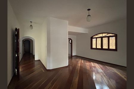 Sala de casa à venda com 4 quartos, 234m² em Vila da Saúde, São Paulo