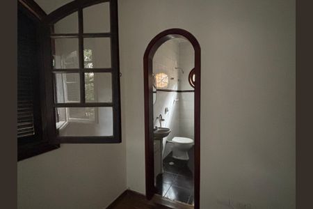 Casa à venda com 234m², 4 quartos e 3 vagasBanheiro da Suíte 1