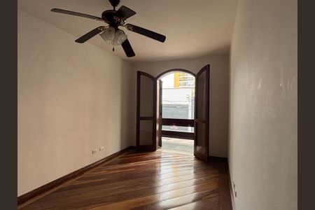 Casa à venda com 234m², 4 quartos e 3 vagasQuarto 2