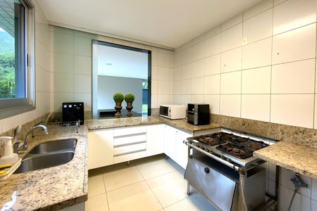 Apartamento à venda com 100m², 3 quartos e 2 vagas Apartamento à venda com 100m², 3 quartos e 2 vagasÁrea comum - Cozinha