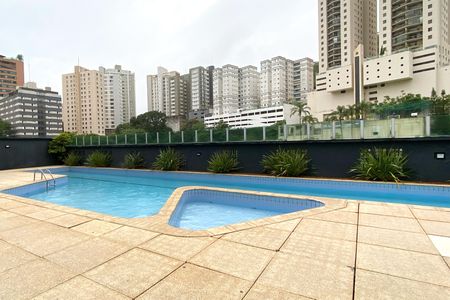 Apartamento à venda com 100m², 3 quartos e 2 vagas Apartamento à venda com 100m², 3 quartos e 2 vagasÁrea comum - Piscina