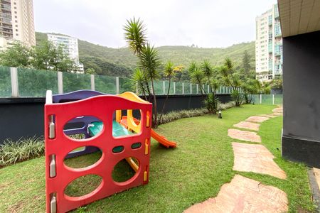 Apartamento à venda com 100m², 3 quartos e 2 vagas Apartamento à venda com 100m², 3 quartos e 2 vagasÁrea comum - Playground