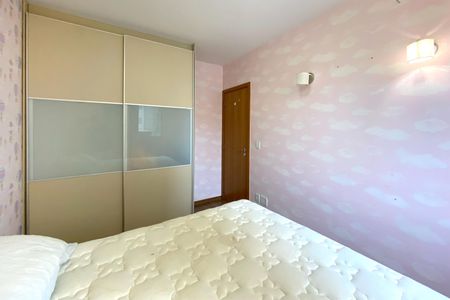 Apartamento à venda com 100m², 3 quartos e 2 vagas Apartamento à venda com 100m², 3 quartos e 2 vagasQuarto 2