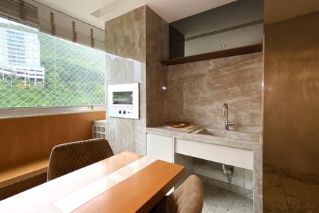 Apartamento à venda com 100m², 3 quartos e 2 vagas Apartamento à venda com 100m², 3 quartos e 2 vagasEspaço Gourmet