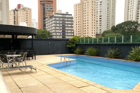 Apartamento à venda com 100m², 3 quartos e 2 vagas Apartamento à venda com 100m², 3 quartos e 2 vagasÁrea comum - Piscina