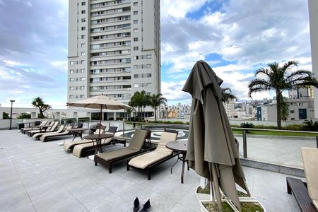 Apartamento à venda com 88m², 3 quartos e 2 vagasÁrea comum - Piscina