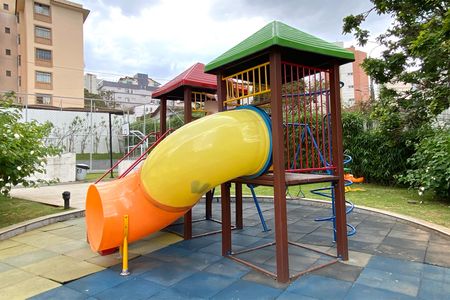 Apartamento à venda com 88m², 3 quartos e 2 vagasÁrea comum - Playground