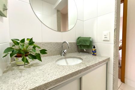 Apartamento à venda com 88m², 3 quartos e 2 vagasBanheiro