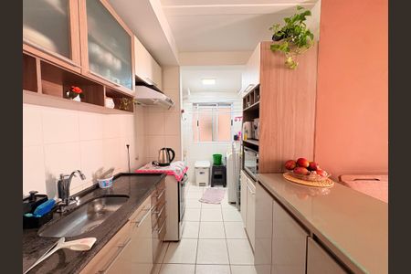 Apartamento à venda com 64m², 2 quartos e 1 vagaCozinha