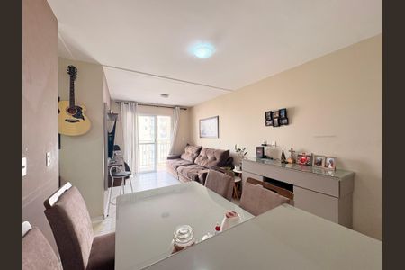 Apartamento à venda com 64m², 2 quartos e 1 vagaSala