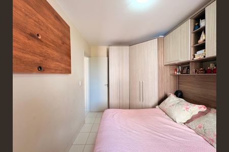 Apartamento à venda com 64m², 2 quartos e 1 vagaQuarto 2