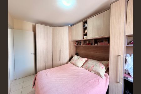 Apartamento à venda com 64m², 2 quartos e 1 vagaQuarto 2