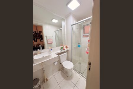 Apartamento à venda com 64m², 2 quartos e 1 vagaBanheiro Social