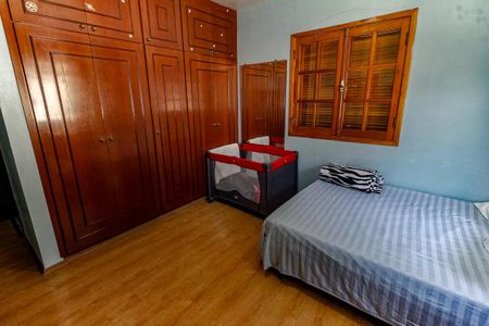 Casa de condomínio à venda com 509m², 5 quartos e 4 vagas Casa de condomínio à venda com 509m², 5 quartos e 4 vagasSuíte 1 - armários