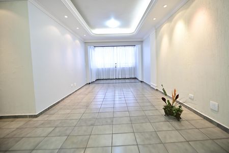 Apartamento para alugar com 3 quartos, 114m² em Setor Bela Vista, Goiânia