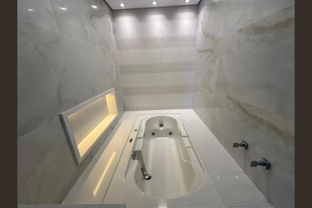 Apartamento para alugar com 128m², 3 quartos e 2 vagasBanheiro da Suíte 3