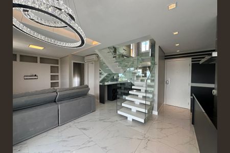 Apartamento para alugar com 128m², 3 quartos e 2 vagasEscada