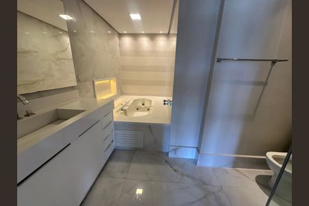 Apartamento para alugar com 128m², 3 quartos e 2 vagasBanheiro da Suíte 3