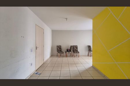 Sala de apartamento para alugar com 2 quartos, 54m² em Jardim Santa Cristina, Santo André