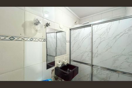 Apartamento à venda com 57m², 2 quartos e 1 vaga Apartamento à venda com 57m², 2 quartos e 1 vagaBanheiro social