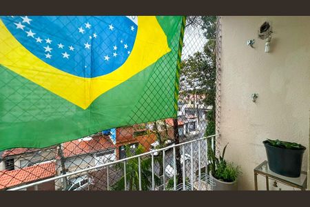 Apartamento à venda com 57m², 2 quartos e 1 vaga Apartamento à venda com 57m², 2 quartos e 1 vagaVaranda