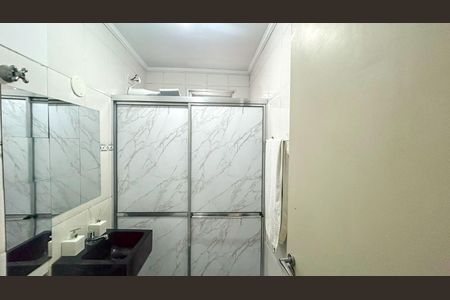 Apartamento à venda com 57m², 2 quartos e 1 vaga Apartamento à venda com 57m², 2 quartos e 1 vagaBanheiro social
