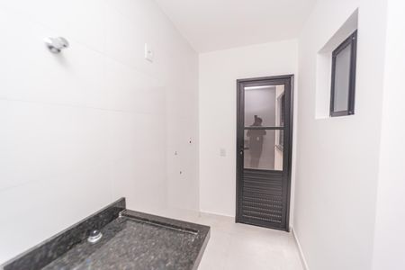 Apartamento para alugar com 38m², 2 quartos e sem vaga Apartamento para alugar com 38m², 2 quartos e sem vagaSala/Cozinha