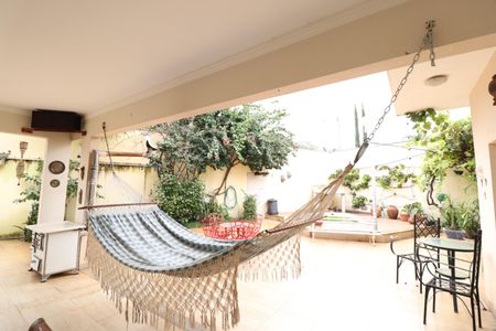 Casa para alugar com 390m², 3 quartos e 2 vagasVaranda