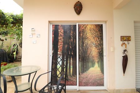 Casa para alugar com 390m², 3 quartos e 2 vagasQuarto de depósito