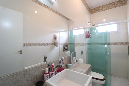 Casa para alugar com 390m², 3 quartos e 2 vagasBanheiro do Quarto 2