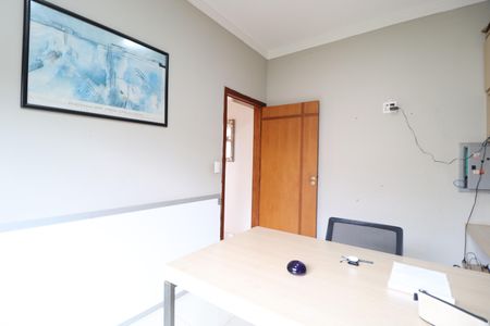 Casa para alugar com 390m², 3 quartos e 2 vagasEscritório