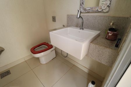 Casa para alugar com 390m², 3 quartos e 2 vagasLavabo