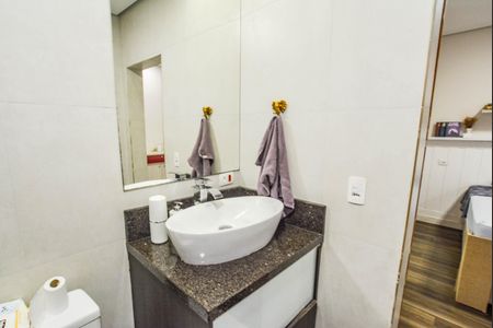 Casa à venda com 165m², 3 quartos e 1 vagaBanheiro da Suíte