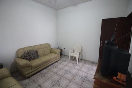 Sala de casa à venda com 4 quartos, 200m² em Eldorado, Contagem