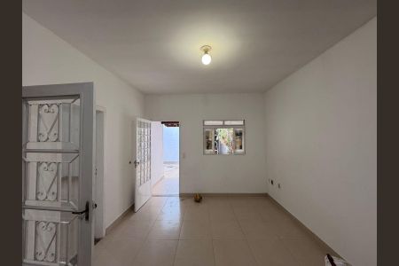 Casa para alugar com 1 quarto, 60m² em Santa Terezinha, Belo Horizonte