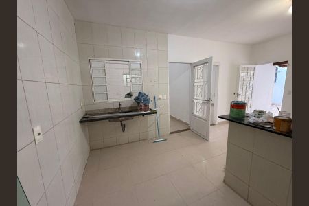 Sala/cozinha de casa para alugar com 1 quarto, 60m² em Santa Terezinha, Belo Horizonte