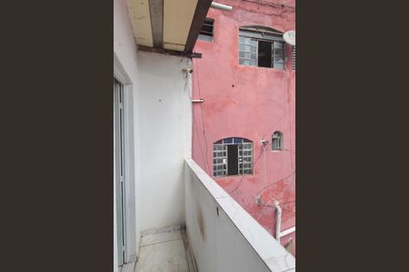 Varanda de kitnet/studio para alugar com 1 quarto, 23m² em Tupi B, Belo Horizonte