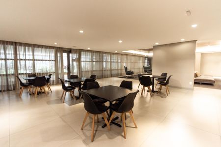 Apartamento para alugar com 90m², 2 quartos e sem vaga