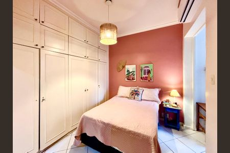 Apartamento à venda com 90m², 2 quartos e sem vaga Apartamento à venda com 90m², 2 quartos e sem vagaSuíte