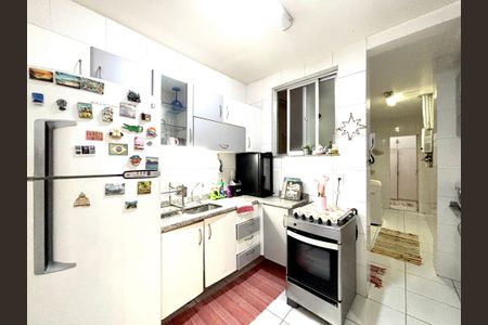 Apartamento à venda com 90m², 2 quartos e sem vaga Apartamento à venda com 90m², 2 quartos e sem vagaCozinha