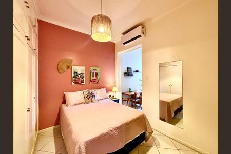 Apartamento à venda com 90m², 2 quartos e sem vaga Apartamento à venda com 90m², 2 quartos e sem vagaSuíte