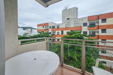 varanda  de apartamento para alugar com 2 quartos, 74m² em Jardim Sao Miguel, Guarujá