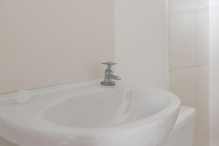 Banheiro  de apartamento para alugar com 1 quarto, 16m² em Jardim Monte Kemel, São Paulo