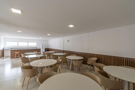 Apartamento para alugar com 61m², 2 quartos e 1 vaga Apartamento para alugar com 61m², 2 quartos e 1 vagaÁrea comum - Salão de festas