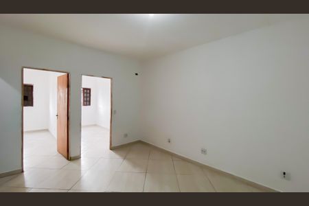 Sala de casa para alugar com 2 quartos, 70m² em Vila Buenos Aires, São Paulo